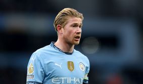 "I don't care, I'm just trying to get back to my level" - De Bruyne provides response when asked about his Manchester City future
