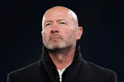 "He's got to get on" - Alan Shearer hits out at Arsenal star for showing lack of hunger in FA Cup loss against Manchester United