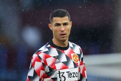 Manchester United legend snubs Liverpool and Chelsea legends, names ex-teammate Cristiano Ronaldo as striker who's better than him