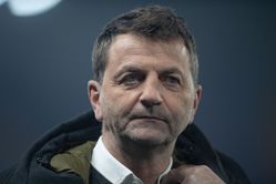 “He’s a midfielder I wouldn’t want to play against” - Tim Sherwood tells Chelsea star he shouldn’t have completed transfer to Stamford Bridge