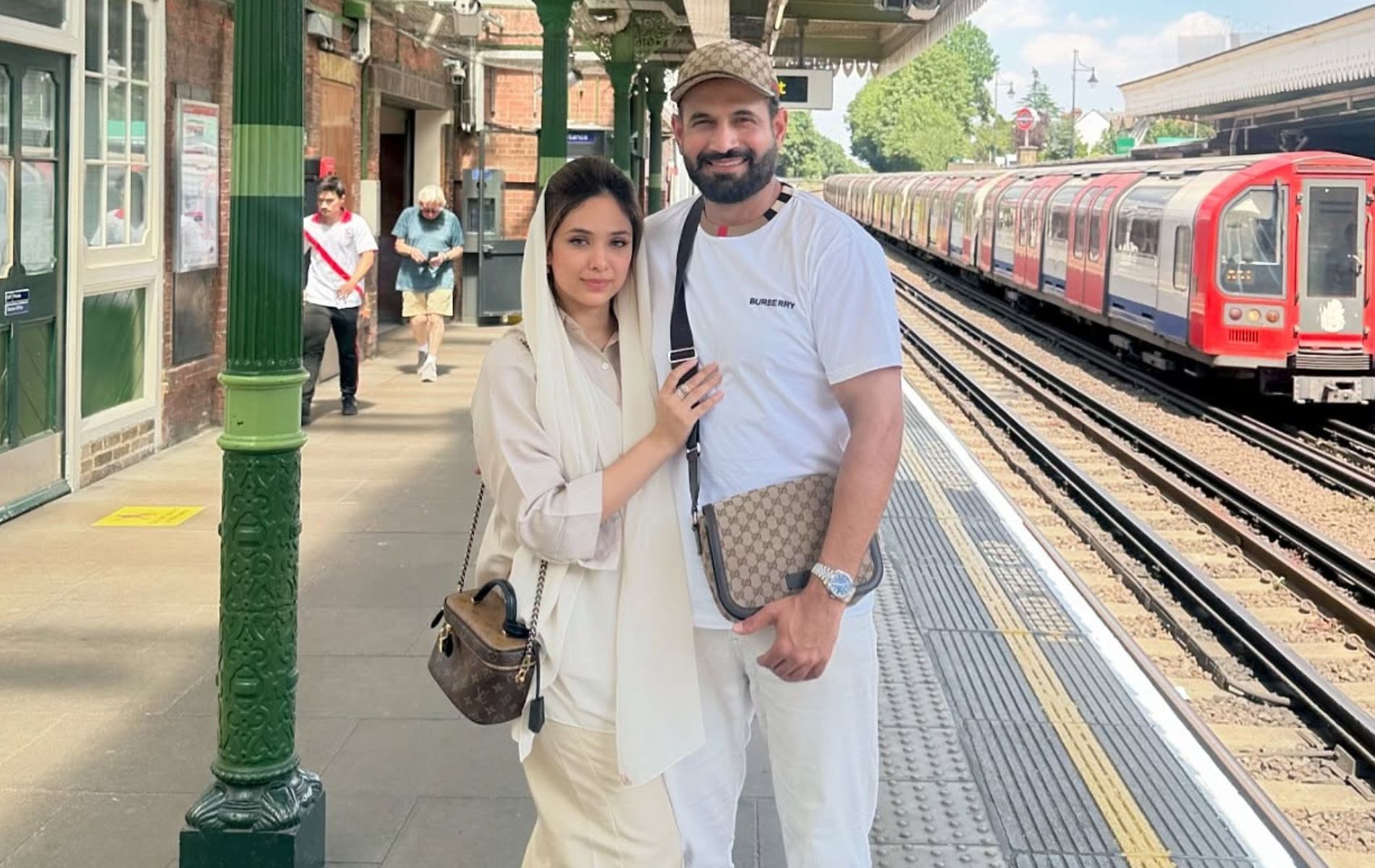 Irfan Pathan (right) with his wife Safa Baig. (Pic: Instagram/rfanpathan_official). 