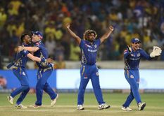 Australian fan spots MI legend's doppleganger in Colombo ahead of AUS vs SL 2nd ODI 2025 [Watch]
