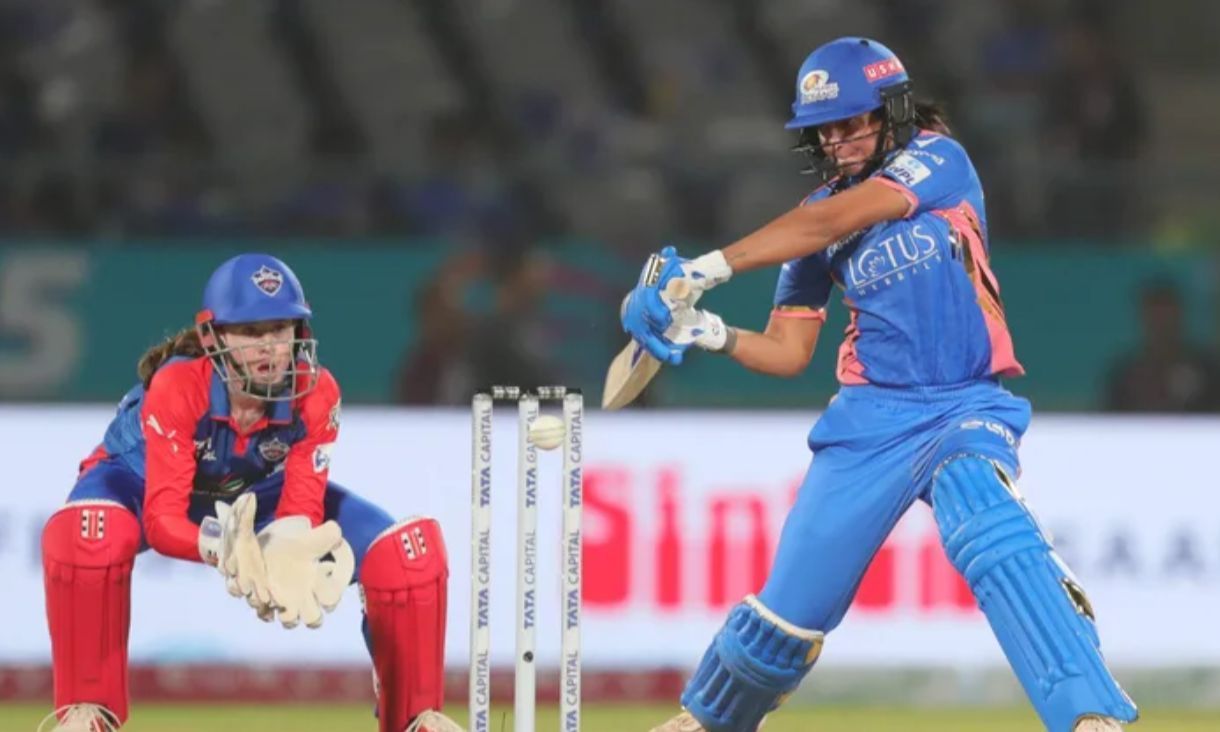 Harmanpreet Kaur batting against Delhi Capitals in WPL 2025 [WPLT20]