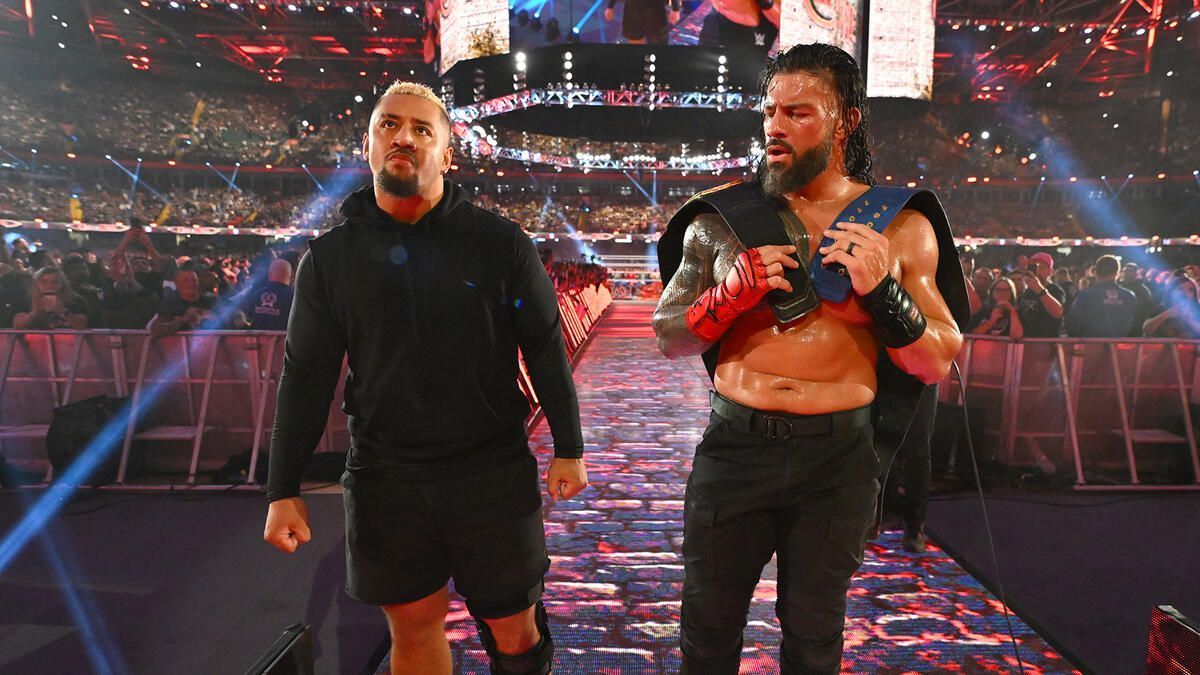 Solo Sikoa (left) and Roman Reigns (Picture courtesy: WWE.com)