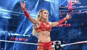 Royal Rumble विनर ने शेयर की खूबसूरत तस्वीरें, WWE फैन ने फनी कमेंट से लिए मजे, दिग्गज से की तुलना