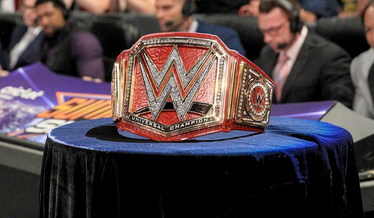 Red Universal Championship. [Image credits: WWE.com]