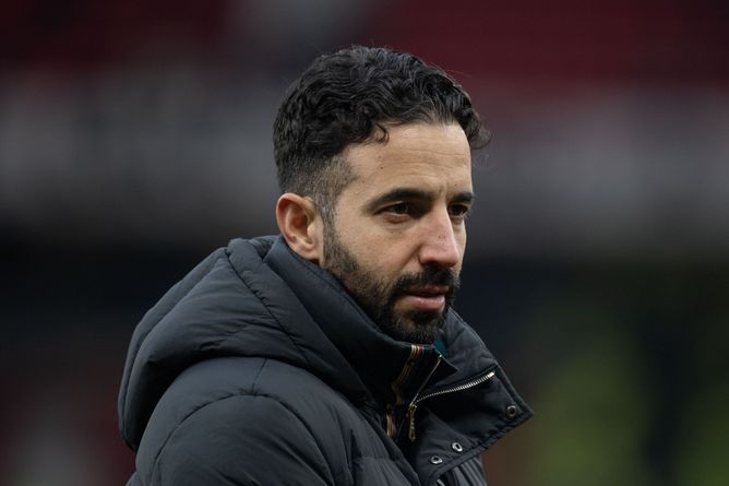 Manchester United have included a €10m buy option in defender's loan deal to European club: Reports
