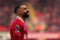 "That’s the way they do it" - Jamie Carragher makes big claim about Mohamed Salah's contract situation at Liverpool
