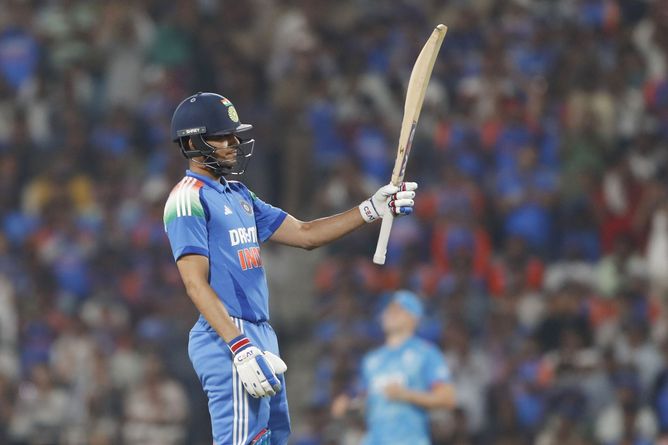 "Why go for the glory?" - Aakash Chopra lauds Shubman Gill's knock in IND vs ENG 2025 1st ODI