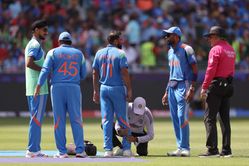 Mohammad Shami walks off the field after 5 overs due to a niggle in IND vs PAK 2025 Champions Trophy match [Watch]