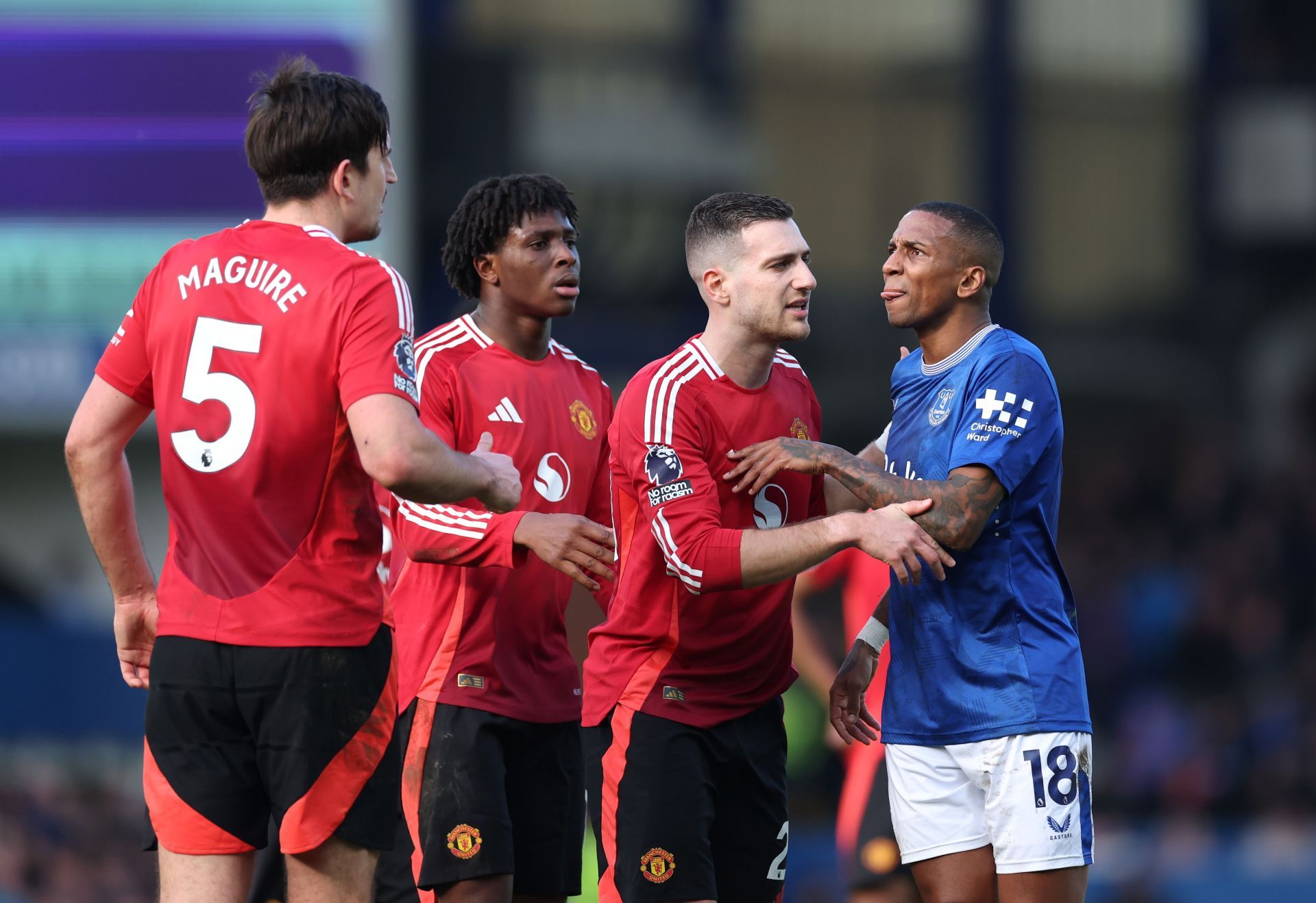 Everton FC v Manchester United FC - Premier League - Source: Getty