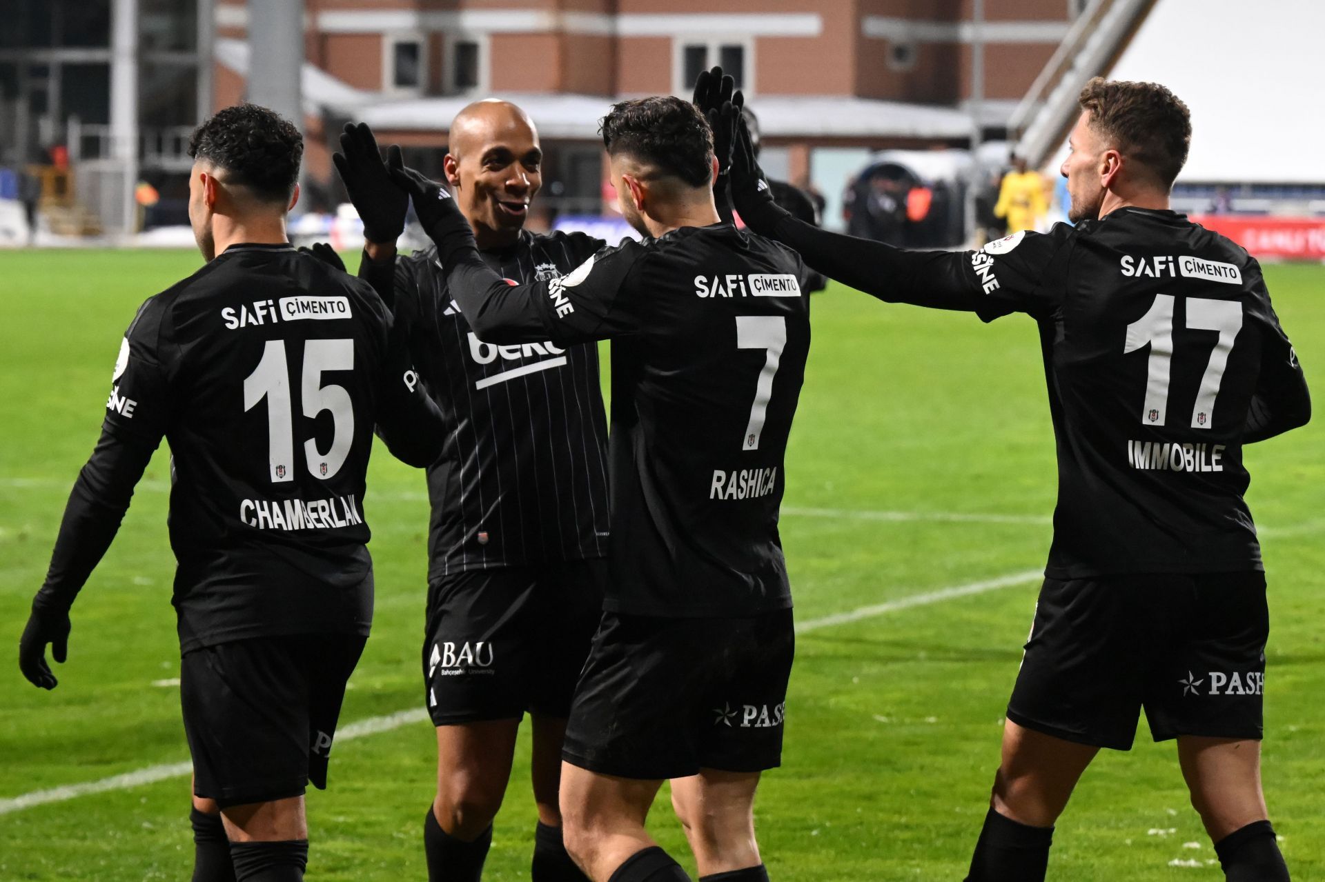 Turkish Super LeagueEy&uuml;pspor v Besiktas JK - Source: Getty