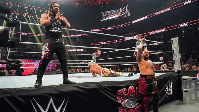 Jacob Fatu ने दिखाया निराला अंदाज, WWE में जिंदा कीड़े खाने वाले दिग्गज की ली तस्वीर, गर्मजोशी में लगाया गले