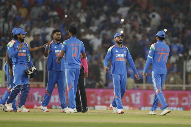"The question will come whether he is batting at the right number" - Aakash Chopra on Indian star's batting position after IND vs ENG 2025 3rd ODI