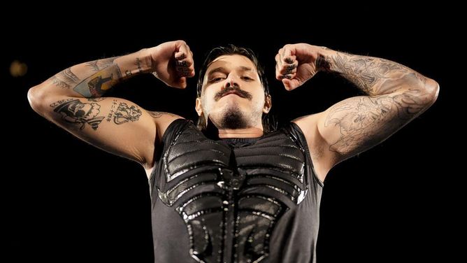 Dominik Mysterio to face WWE Hall of Famer at WrestleMania 41? Exploring the possibility
