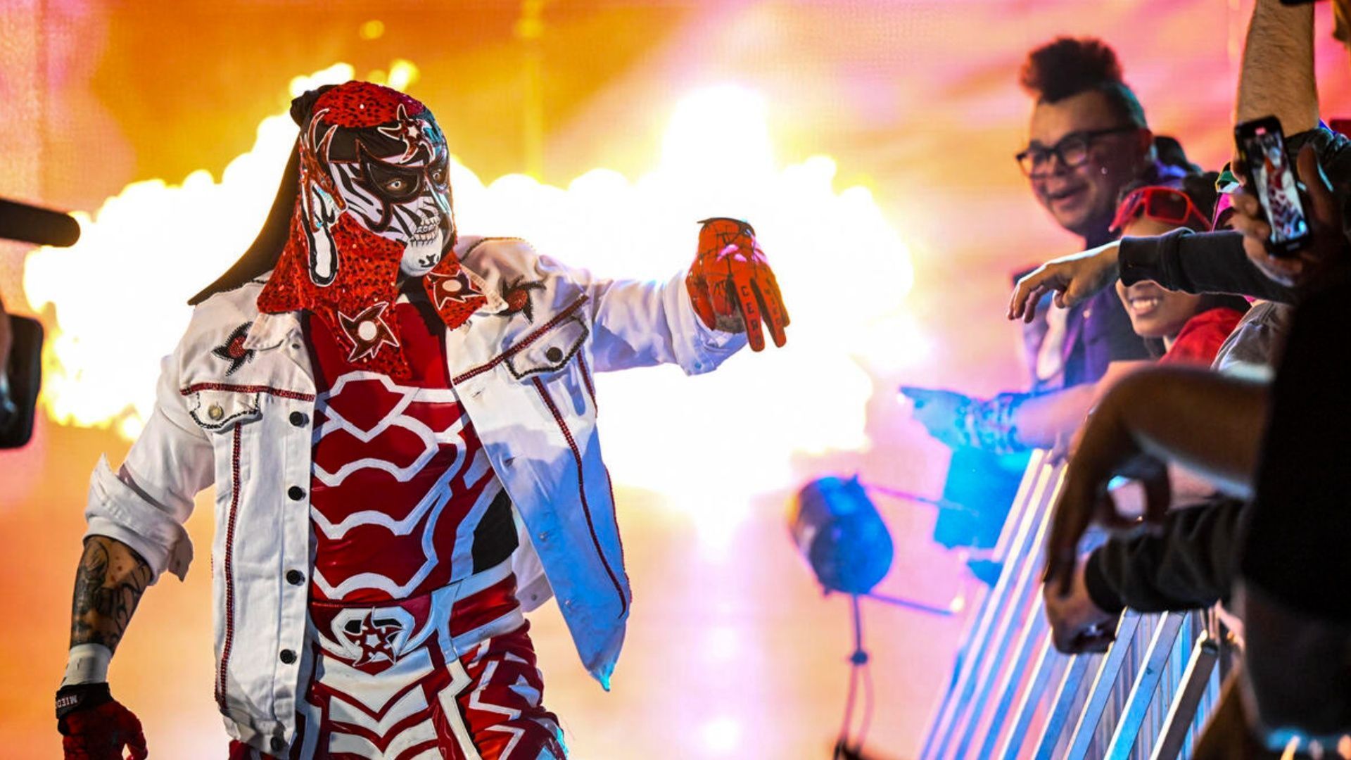 Penta makes his entrance on WWE RAW (Image via WWE.com).