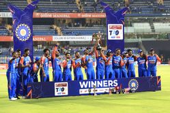 Nagpur police stop Team India member from entering hotel ahead of IND vs ENG 2025 1st ODI [Watch]