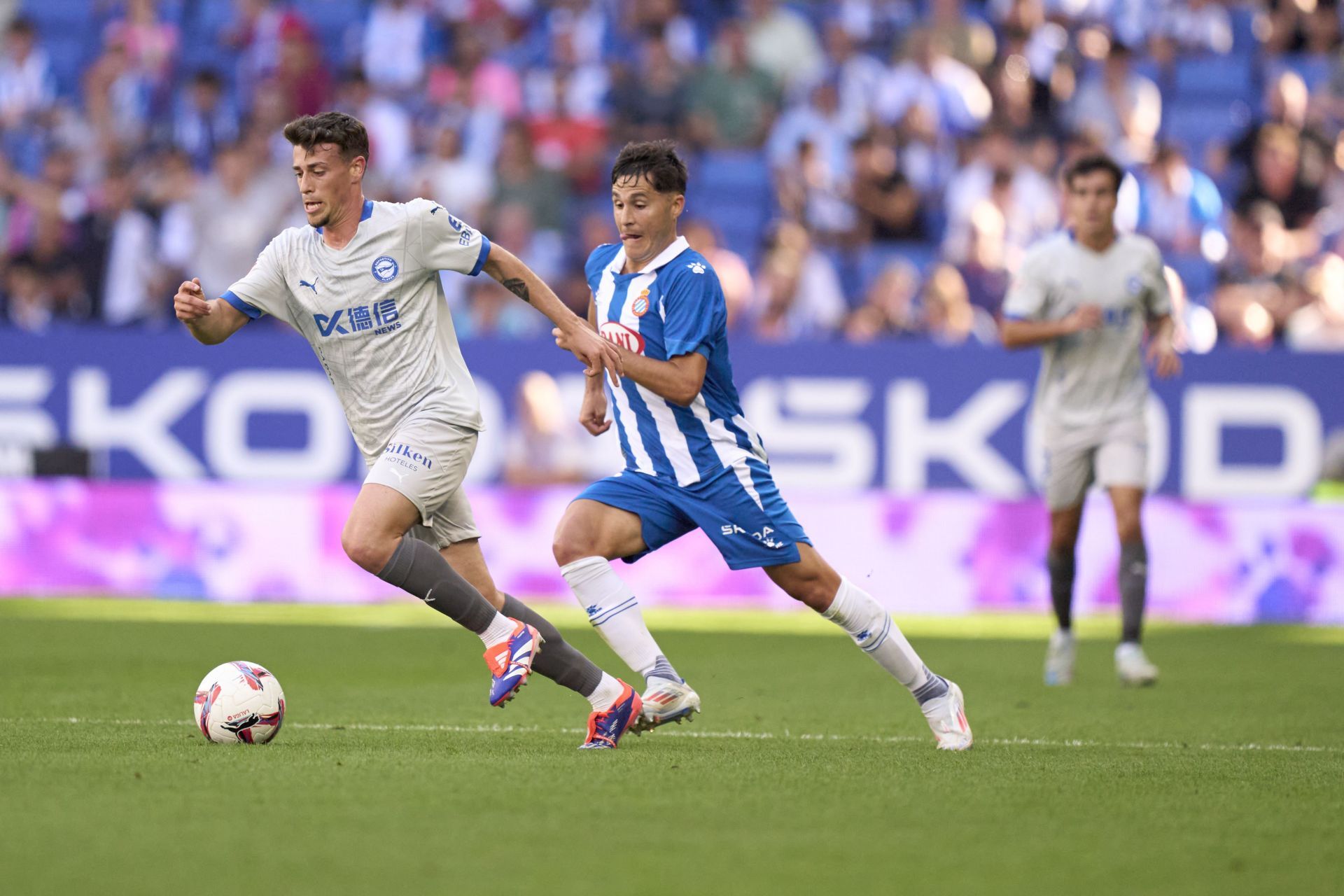 RCD Espanyol de Barcelona v Deportivo Alaves  - La Liga EA Sports - Source: Getty