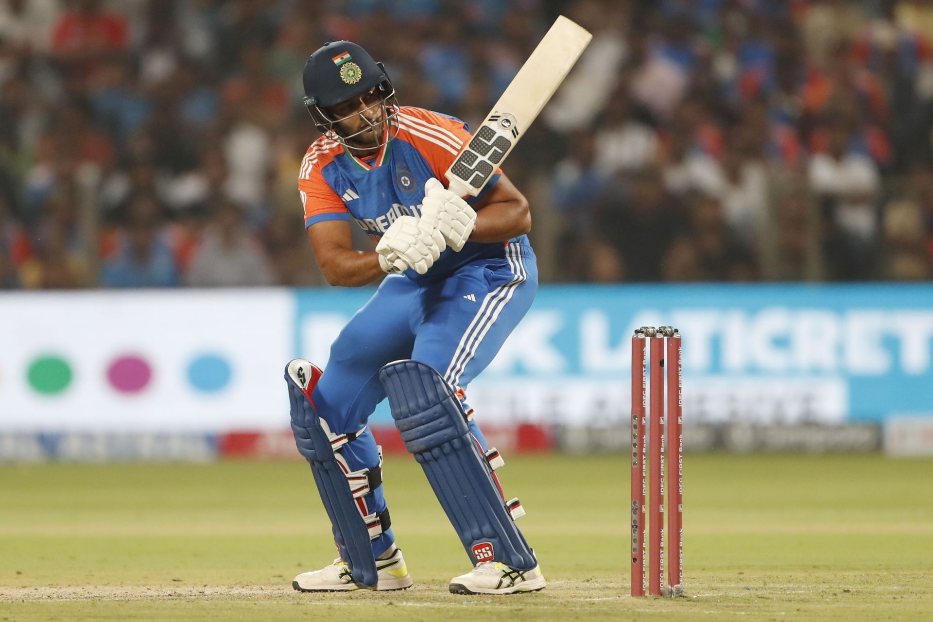 A Jamie Overton delivery struck Shivam Dube on the helmet in the final over of India&#039;s innings. [P/C: Getty]