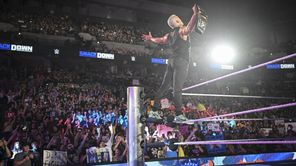 Raw के ऑफ एयर होने के बाद हुआ WWE चैंपियनशिप मैच, फेमस स्टार को फिर मिली हार, शर्मनाक स्ट्रीक जारी