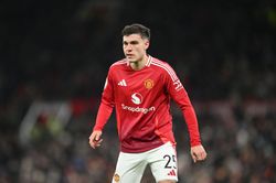 "I’m not seeing it with him at this moment" - Pundit made to look red-faced after claim about Manuel Ugarte before Manchester United goal vs Everton