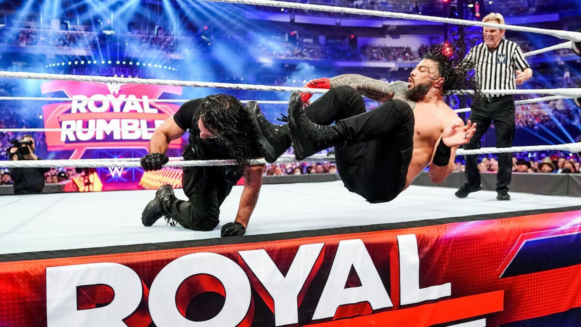 Roman Reigns and Seth Rollins at the 2022 Royal Rumble [Image Credits: WWE.com]