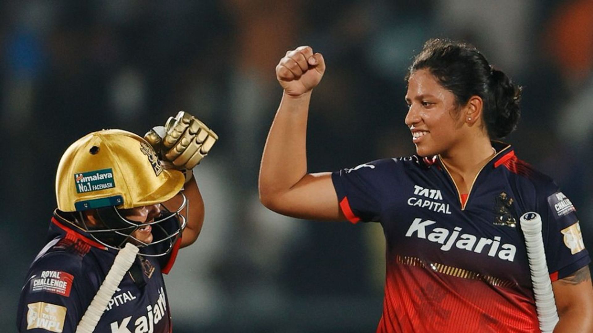 Kanika Ahuja and Richa Ghosh celebrate after their successful chase in WPL 2025 opener (Image Credits: RCB/X)