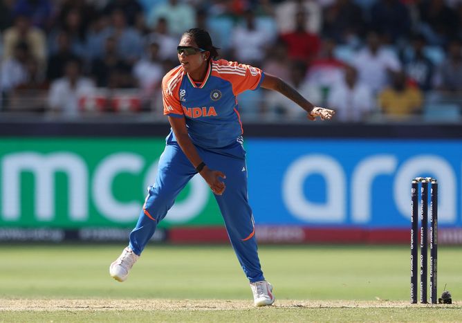 Injury-hit RCB suffer another massive blow with leg-spinner Asha Sobhana ruled out of WPL 2025