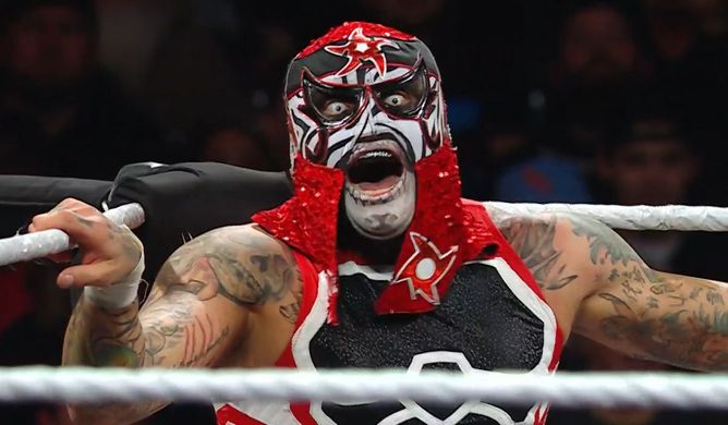 3 Reasons why Penta suffered his first loss on WWE RAW this week