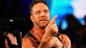 LA Knight ridiculed over lack of WWE World Title wins