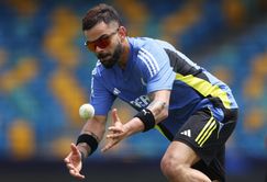 Virat Kohli celebrates like a kid after catching a tennis ball during India’s first practice session for 2025 Champions Trophy [Watch]