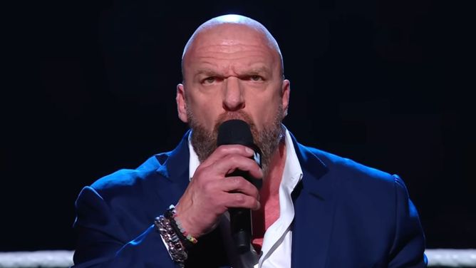 Former WWE champion removed from RAW; future revealed - Reports