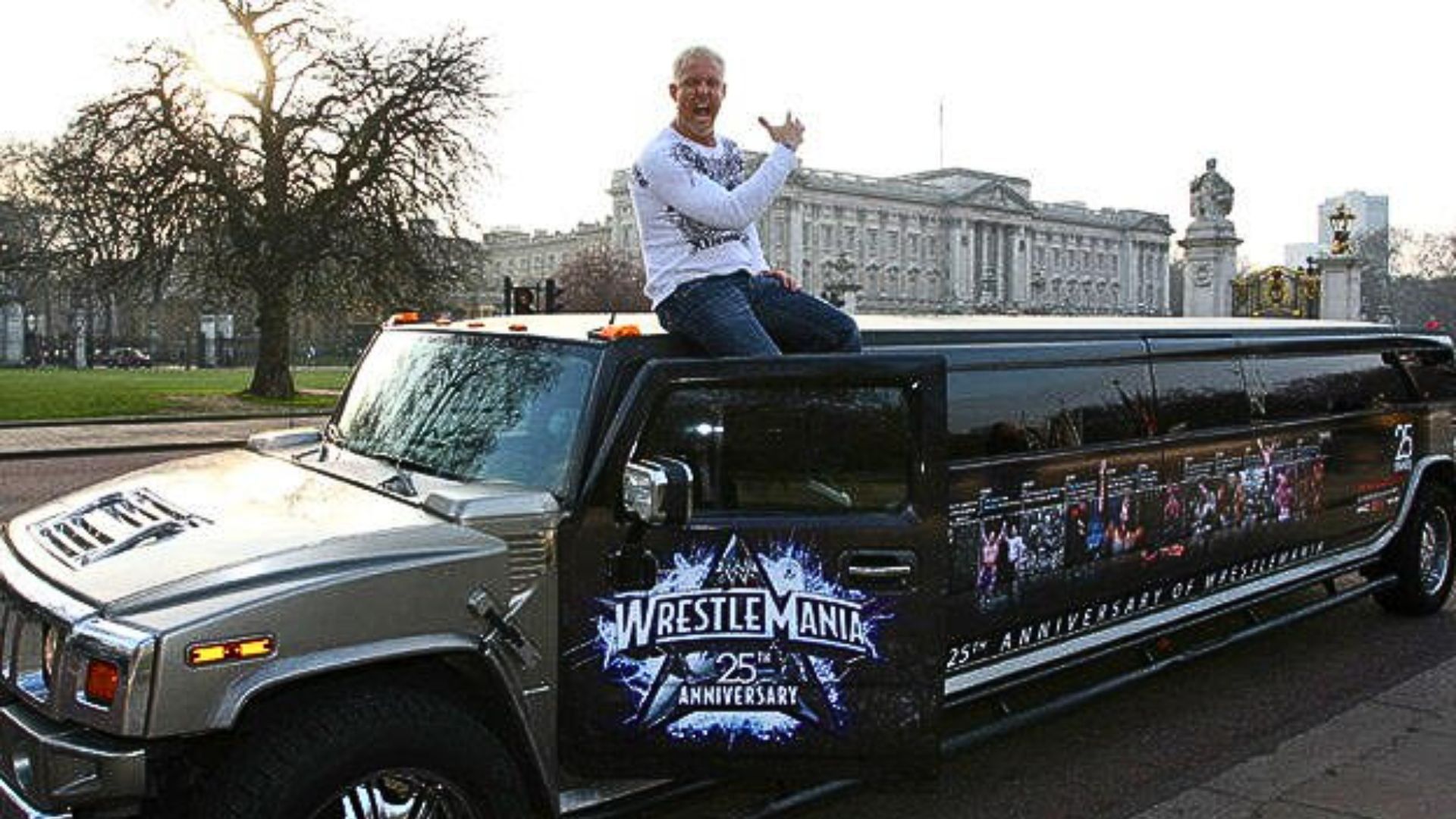 Mr. Anderson promoting WrestleMania 25 back in 2009 [Image: WWE.com]