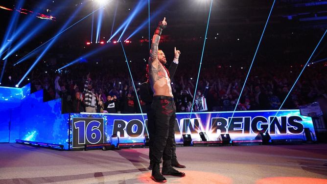 Ex-WWE star fires a massive shot at Roman Reigns and Paul Heyman