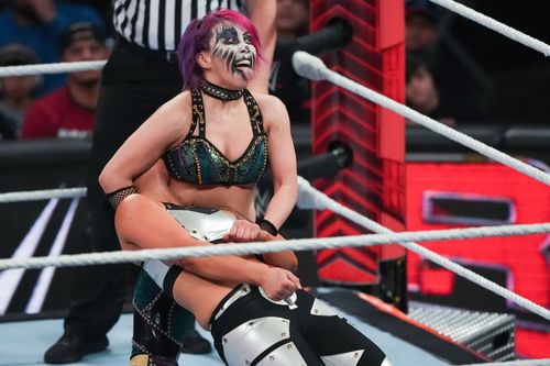 Asuka on WWE Monday Night RAW - Source: Getty