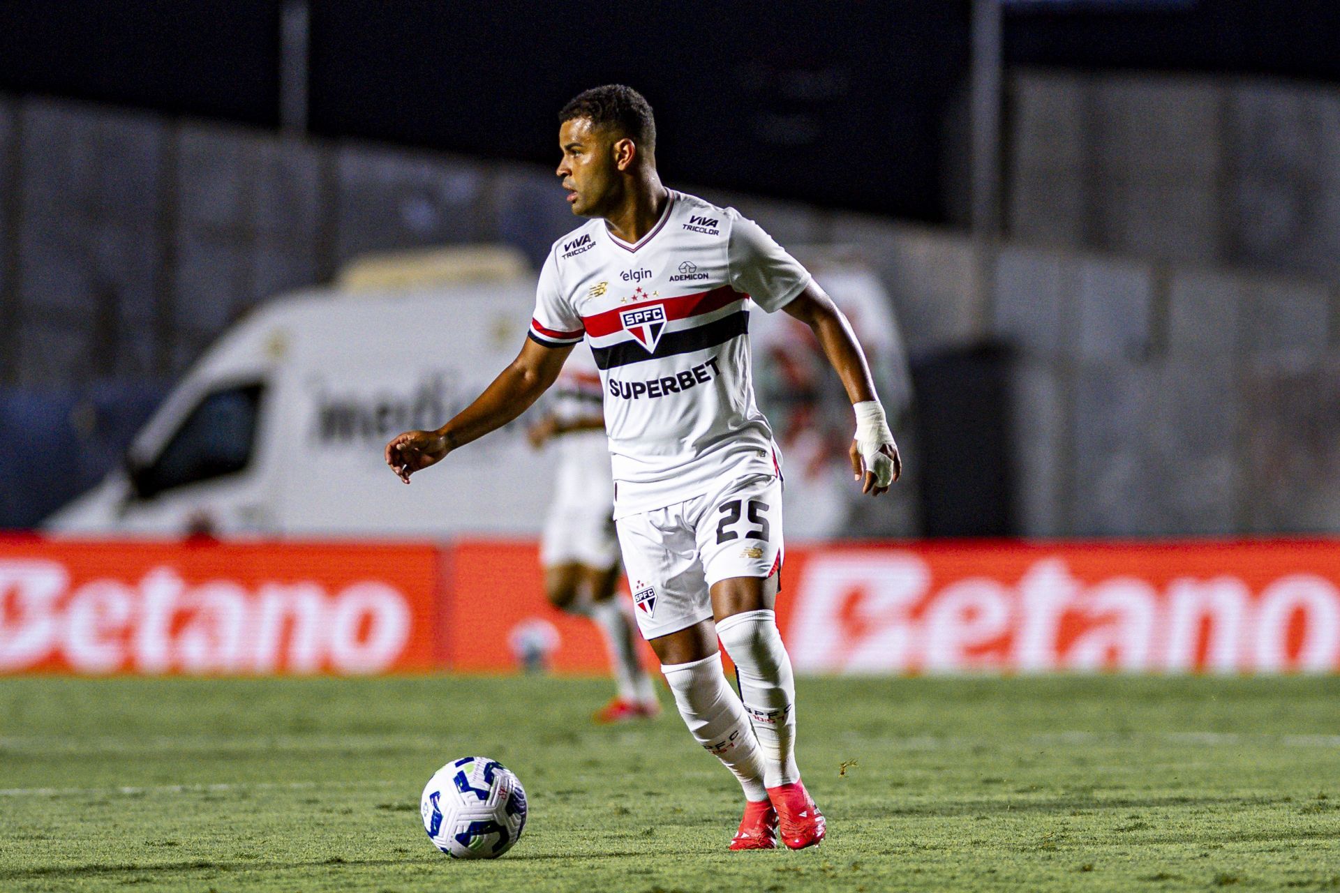 Sao Paulo v Sport Recife - Brasileirao 2025 - Source: Getty
