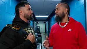 Jimmy Uso reacts to Jey's horrifying botches on WWE RAW