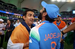 Gautam Gambhir receives huge reception at Delhi airport after 2025 Champions Trophy win [Watch]