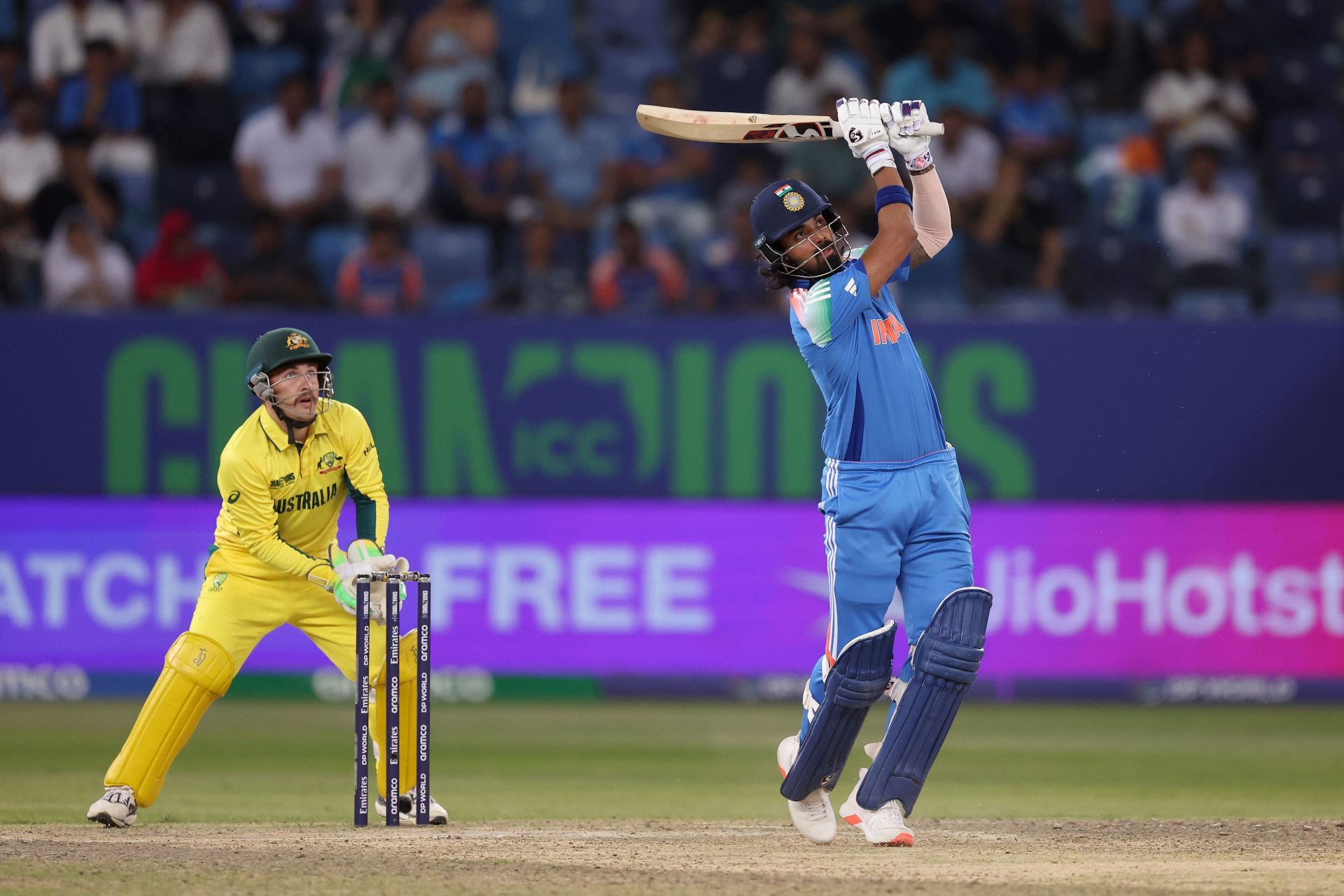 KL Rahul struck two fours and as many sixes in his unbeaten 42 in the 2025 Champions Trophy semi-final. [P/C: Getty]