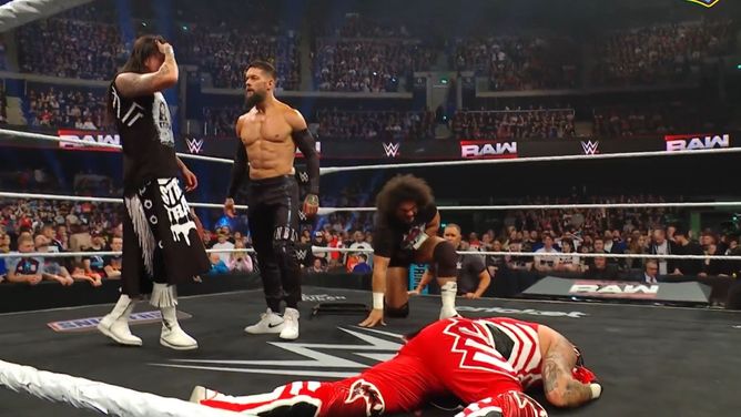 3 Consequences for WWE’s Penta after turning down the offer to join Judgment Day