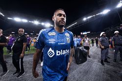 "Scored a freekick before Mbappe did", "Magic is incredible" - Fans react as Neymar scores brilliant freekick for Santos