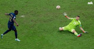 “I had 3 months of insomnia after the save against Kolo Muani” - Emi Martinez opens up on after-effect of World Cup-winning save for Argentina