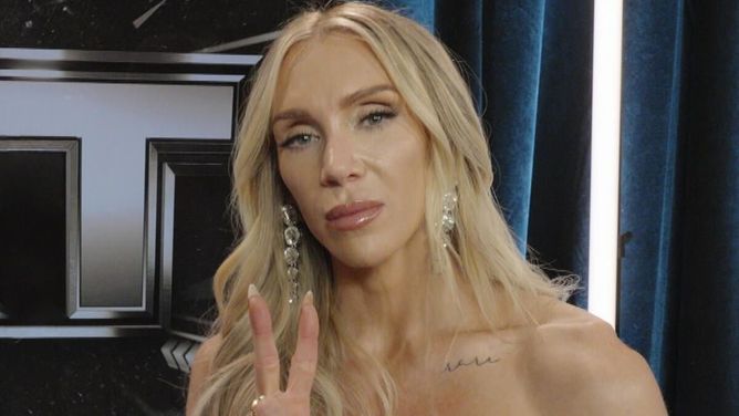Charlotte Flair snaps back at fan in true heel fashion ahead of WWE SmackDown