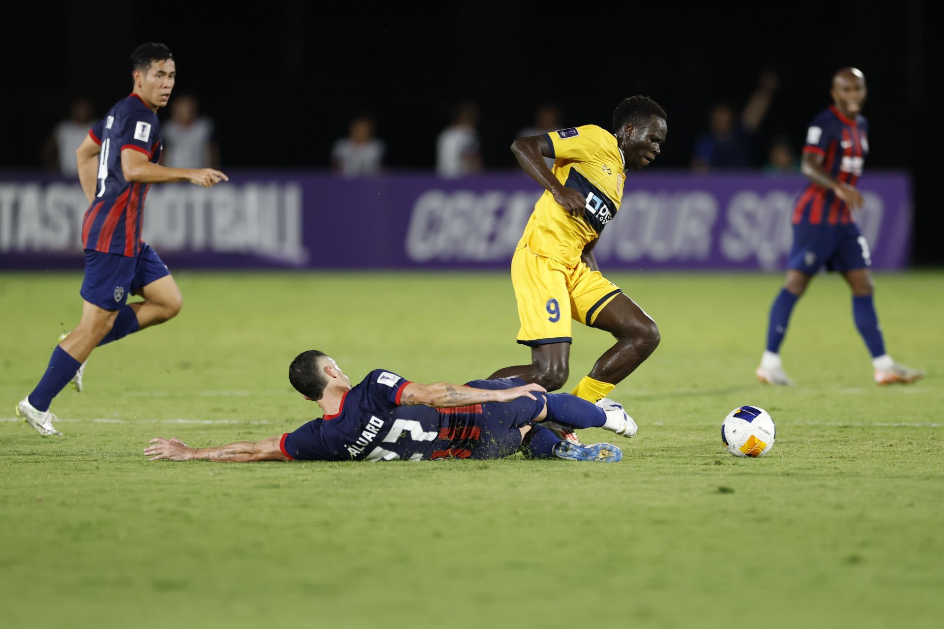 Central Coast Mariners v Johor Darul Ta