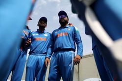 “Ball pakad nahi sakta?” - Rohit Sharma, Virat Kohli abuse Kuldeep Yadav for not stopping ball during IND vs AUS 2025 Champions Trophy semifinal