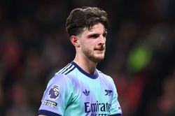 "Needs to set his standards and his targets higher" - Pundit slams Arsenal's Declan Rice for celebration during draw against Manchester United