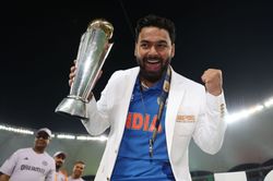 Rishabh Pant dances at his sister’s wedding straight after arriving from 2025 Champions Trophy [Watch]