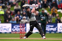 Tim Seifert smacks four sixes off a Shaheen Afridi over in NZ vs PAK 2025 2nd T20I [Watch]