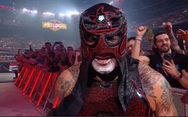 Penta confronts 27-year-old champion backstage in an epic moment on RAW