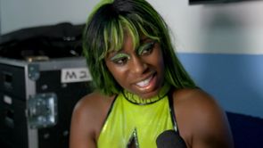 42-year-old WWE veteran sides with Naomi after her emotional promo on SmackDown